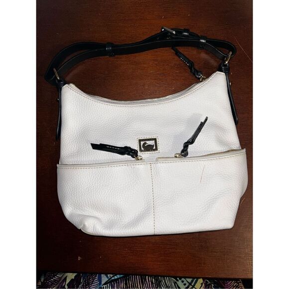 NWOT Dooney and bourke pebble leather dillen pocket sac bag with dust bag - Picture 2 of 13